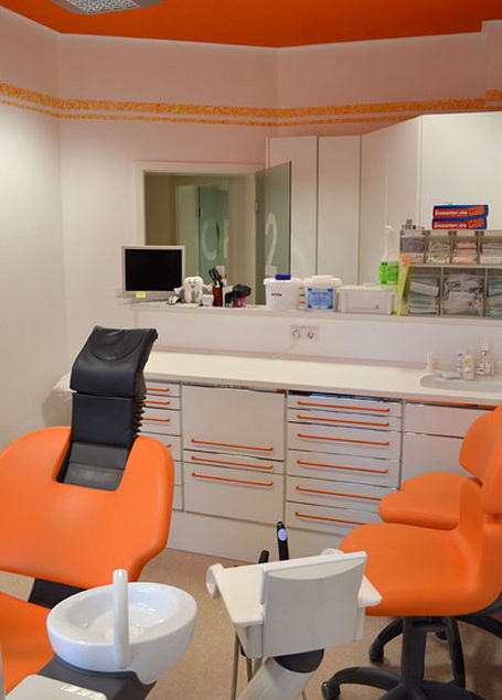 Foto Behandlungsraum in der Oralchirurgie Grit Essig